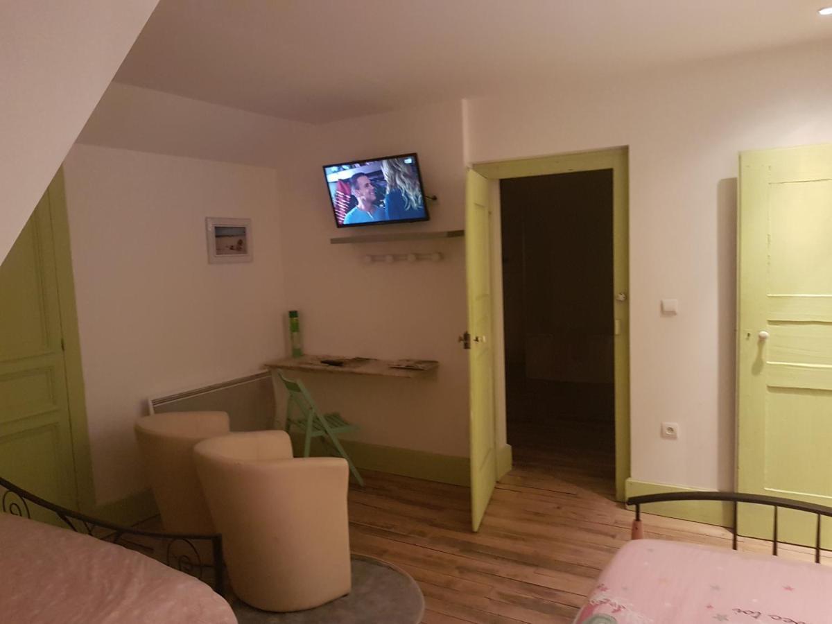Le Betrot Bed & Breakfast Estissac Exterior foto