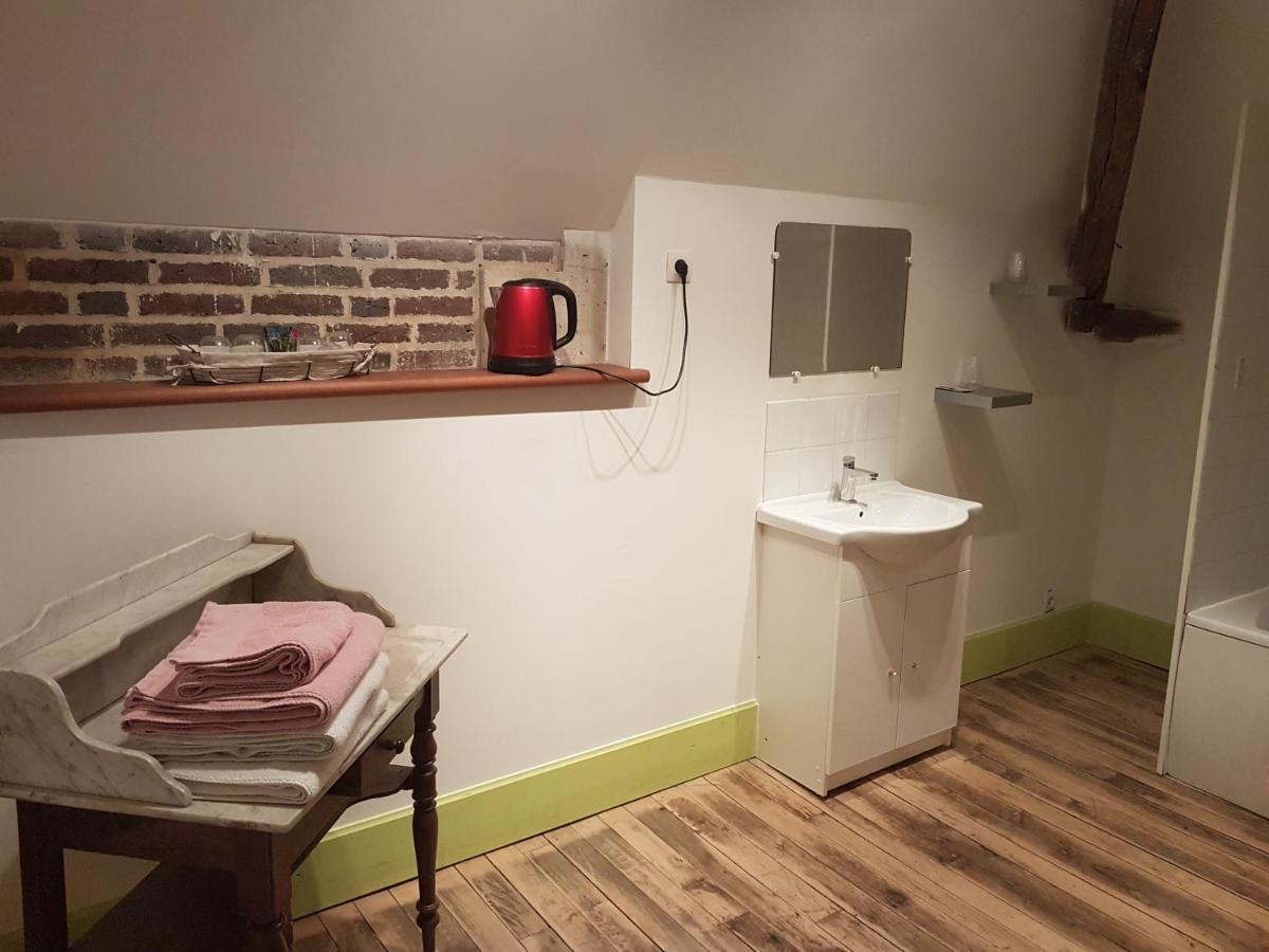 Le Betrot Bed & Breakfast Estissac Exterior foto
