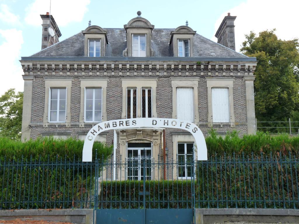 Le Betrot Bed & Breakfast Estissac Exterior foto