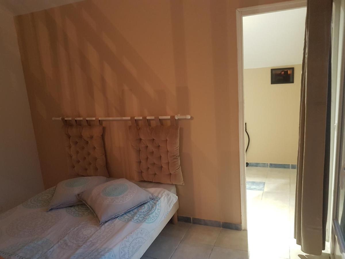 Le Betrot Bed & Breakfast Estissac Exterior foto