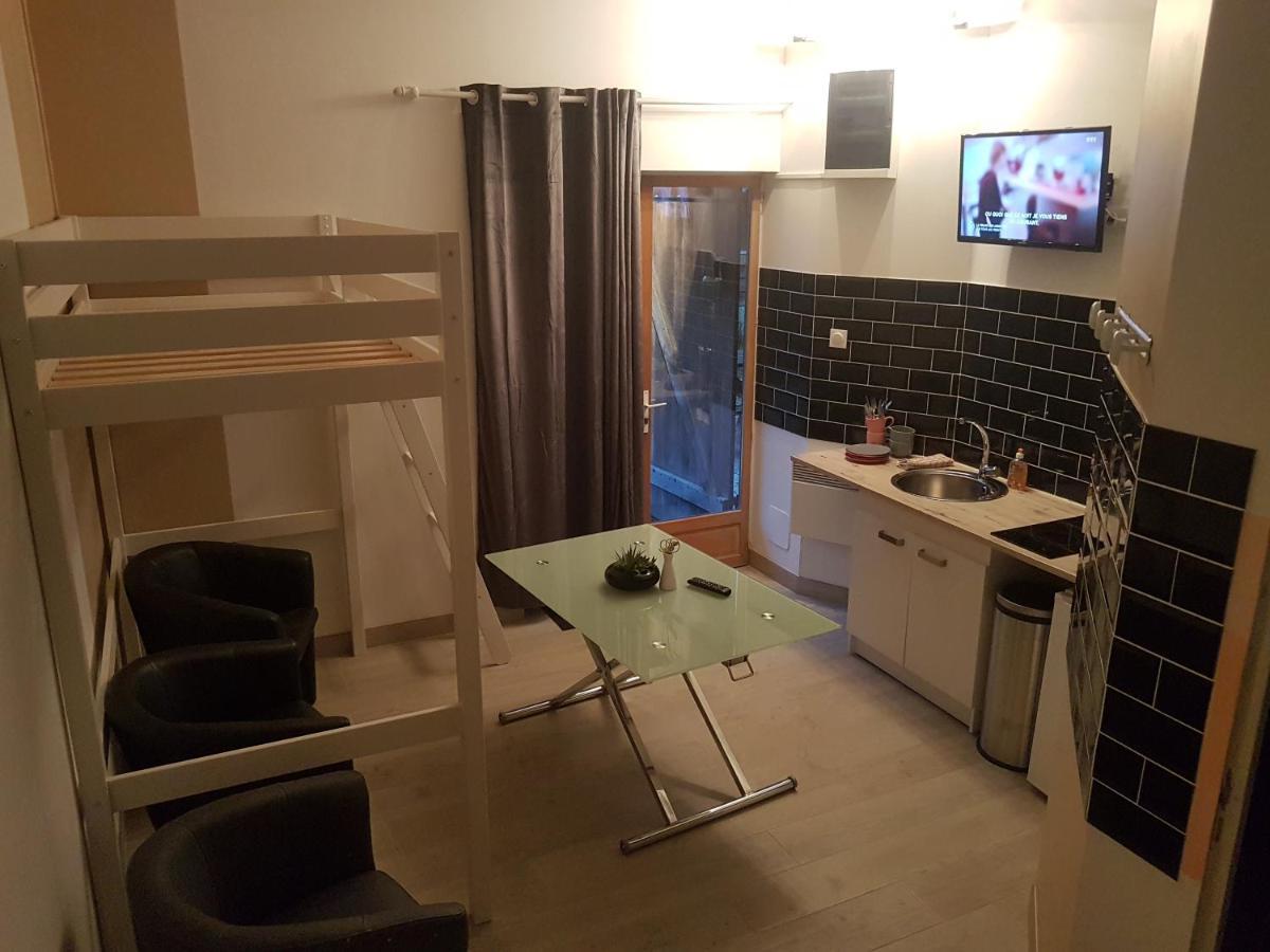 Le Betrot Bed & Breakfast Estissac Exterior foto