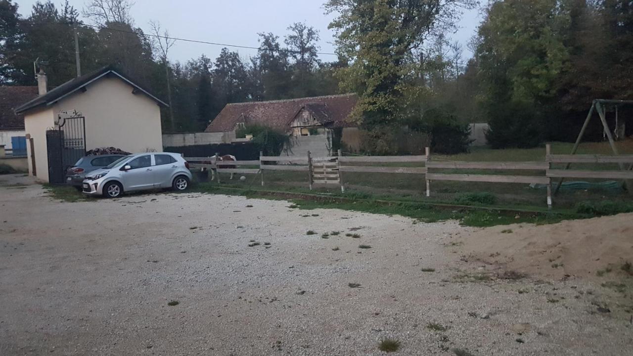 Le Betrot Bed & Breakfast Estissac Exterior foto